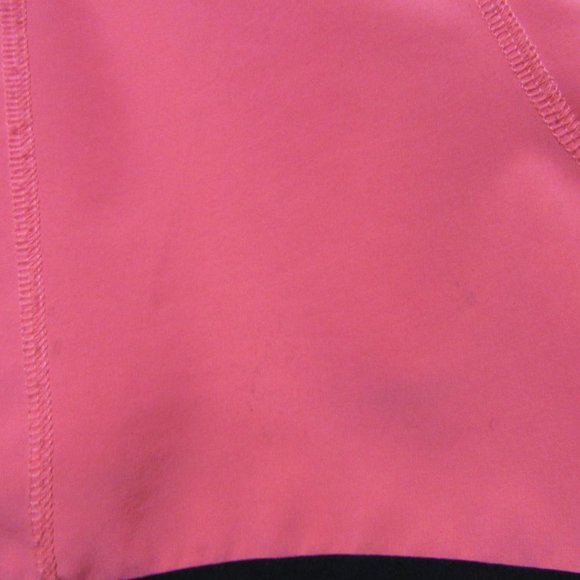 Ladies shorts Size Possibly Large Garage As Is - Picture 8 of 8